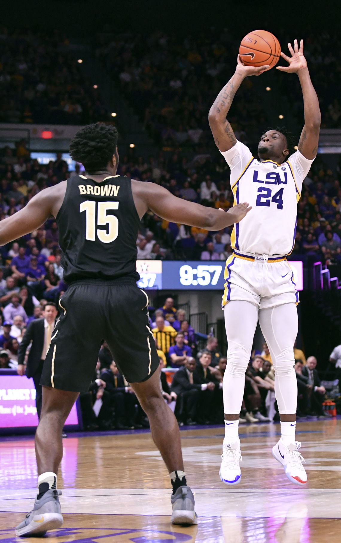 lsuvanderbiltbasketball.031019 HS 1609.JPG